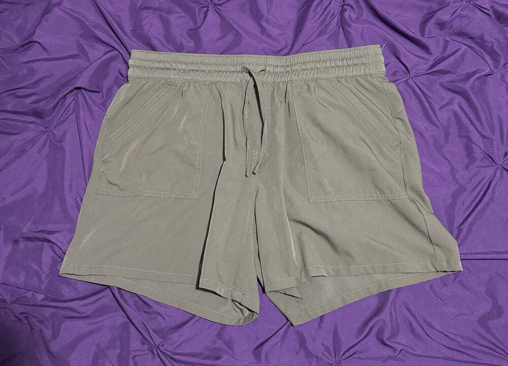 BCG Women’s Olive Green Active Shorts Size XL
